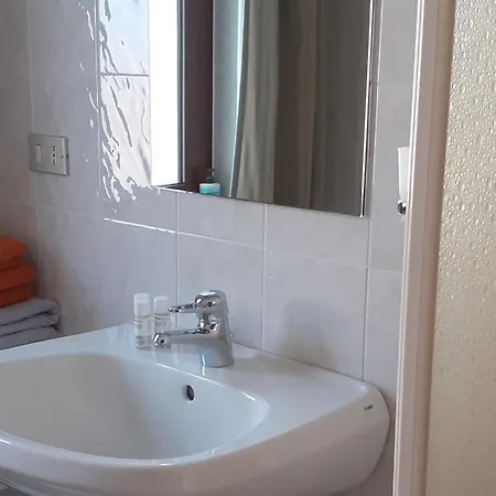 Le Ginestre ベッド・アンド・ブレックファスト 3*