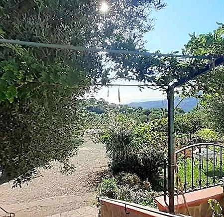 Le Ginestre Bed & Breakfast 3*